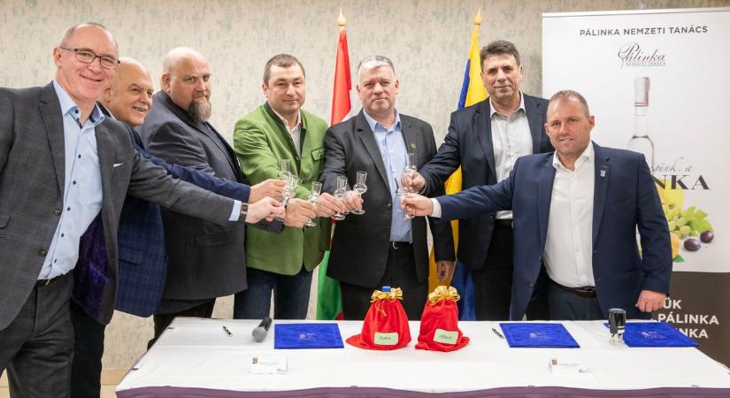 Velence nagy dobása: országos pálinkaverseny és háromnapos fesztivál érkezik (galéria)