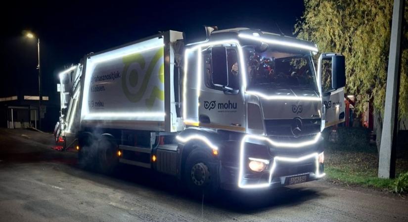 Kukásautók karácsonyi fényben: idén még több városban - fotó