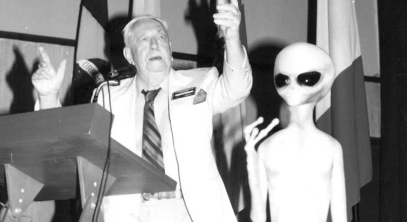 UFO-akták az állambiztonság páncélszekrényében: titkosügynökök szivárogtak be az UFO-előadásra