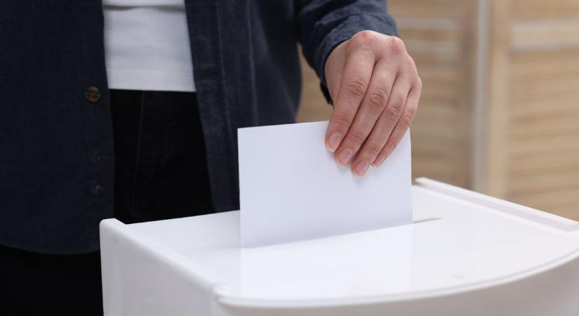 Bezártak az urnák Tolnanémediben, ezt lehet tudni eddig a választásról