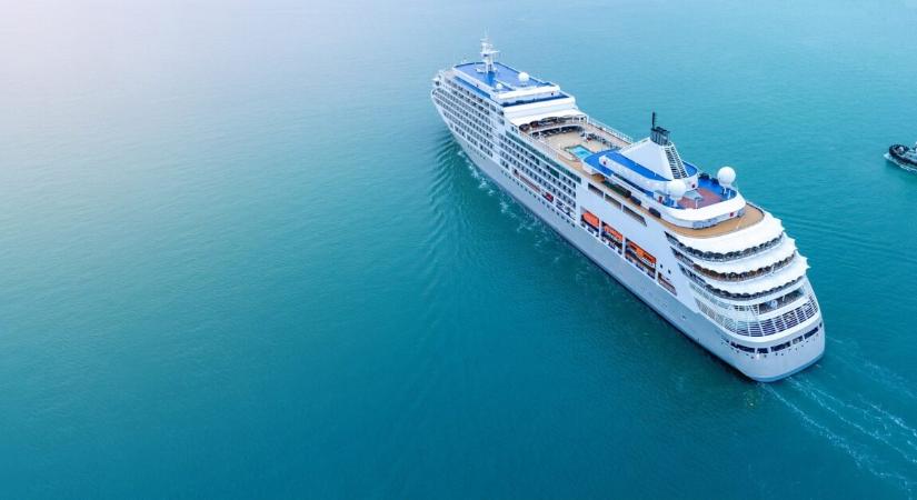 Egy nő, aki 13 éve luxushajókon él – egyvalami azonban tiltott számára