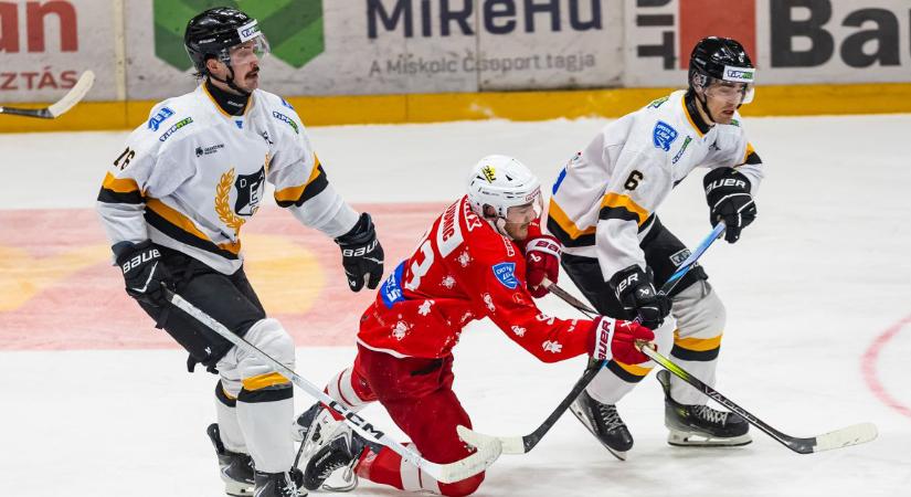 Hosszabbításban harcolták ki Miskolcon a sikert a DEAC hokisai