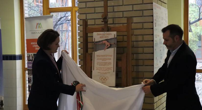 Szegeden felavatták Gönczy Lajos olimpikon emléktábláját