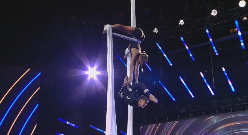 „Ez valami elképesztő!” – A légtornász testvérpár előadásától mindenkit rázott a hideg