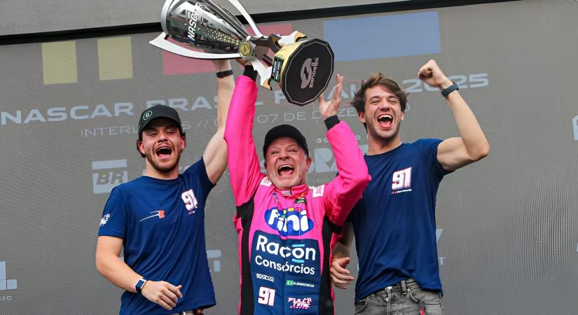 53 évesen újra bajnok lett Rubens Barrichello!