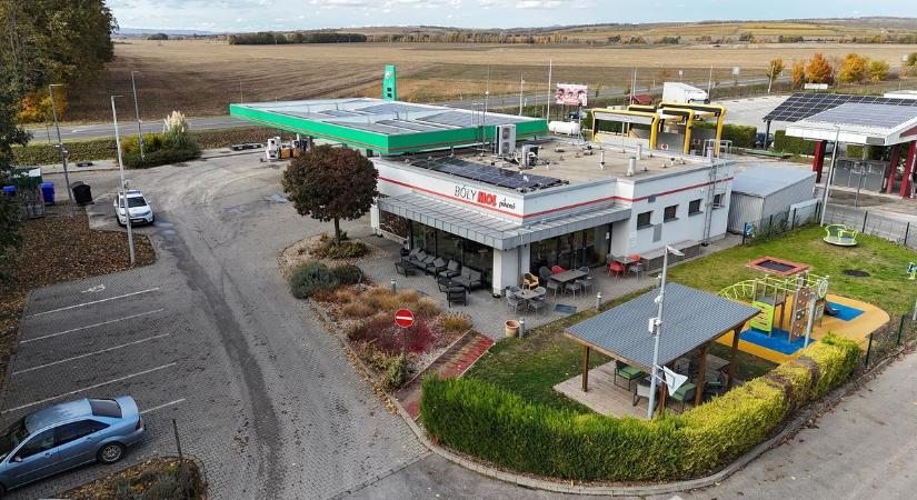 Nem csak tankolás, de a közösség és a pihenés is találkozik