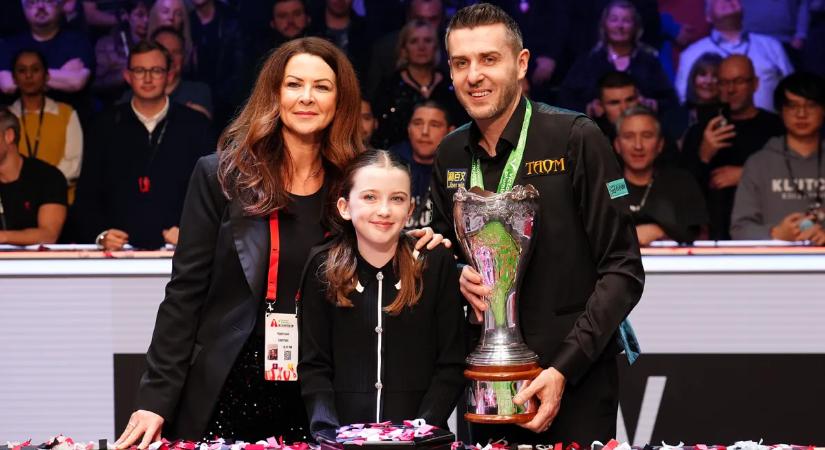 Selby nyerte meg a világbajnokok csatáját és az Egyesült Királyság sznúkerbajnokságát