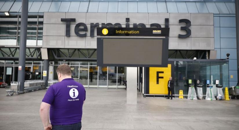 Sokk a londoni Heathrow repülőtéren: több embert lefújtak paprikaspray-vel, rengetegen kerültek kórházba