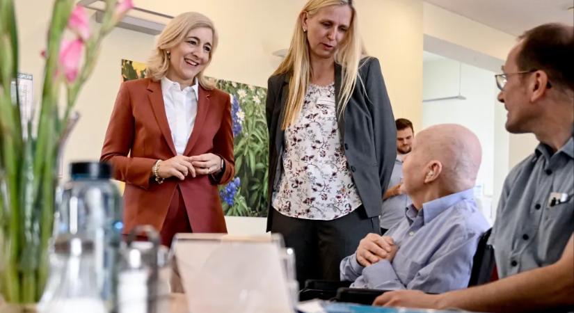 Egyre fontosabb az idős-fiatal törésvonal a politikában, és nem csak Magyarországon