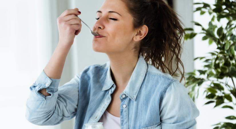 Nem hiszed el: ez történik a testeddel, ha minden nap eszel görög joghurtot