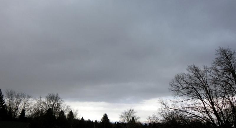 Nincs új a nap alatt: marad a jobbára felhős, nyirkos idő