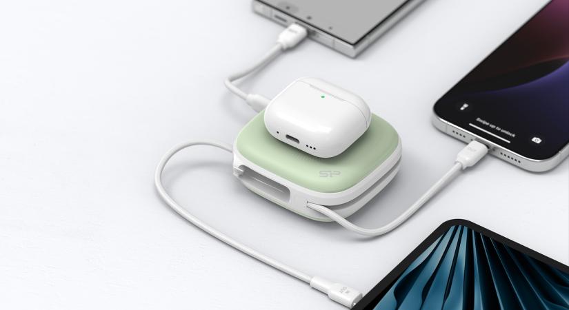 Kis power bank sok eszköz töltésére a Silicon Powertől