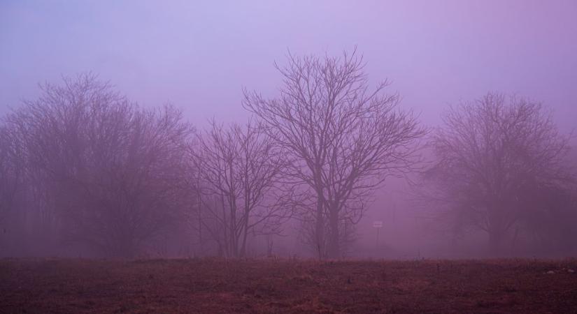 Szürke, ködös hétfővel indul advent második hete