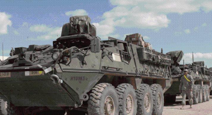 Amerika egy dolláros üzletet köt a lengyelekkel –250 katonai járművet kap Varsó