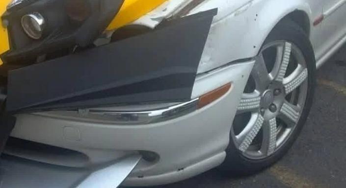 Ilyen az, ha egy autón találkozik az ízlésficam a Transformersszel