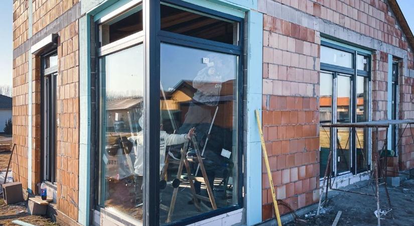 Ablakcsere: a legtöbben a műanyagkeretet választják, rosszul teszik