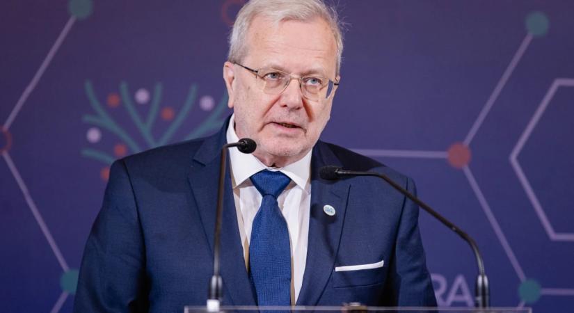 Tízmilliós fizetés a vezetőknél, átlagbér alatti a kutatóknál a kormány által létrehozott szervezetben