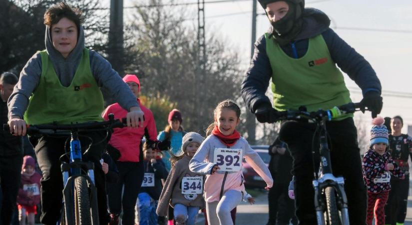 A krampusz is megjelent, de nem előle futottak Alsóörsön (galéria  videó)