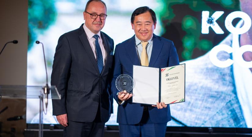 Hídszerepben Magyarország