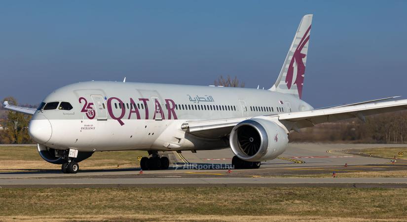 Hirtelen lecserélték a Qatar Airways vezérét