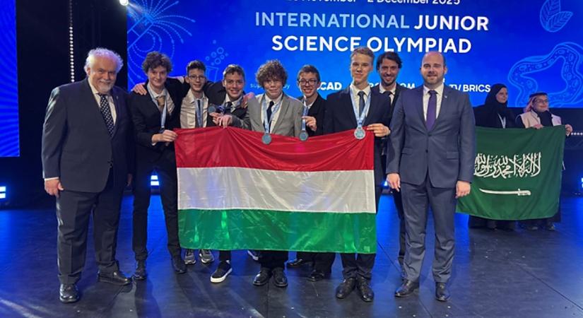 Debreceni diákok arattak nagy sikert csapataikkal a Diákolimpián