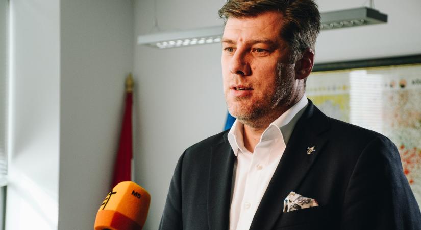 Stabilabb, gyorsabb, kiszámíthatóbb: a diaszpóra magyarságának támogatási palettája – interjú dr. Szilágyi Péter helyettes államtitkárral