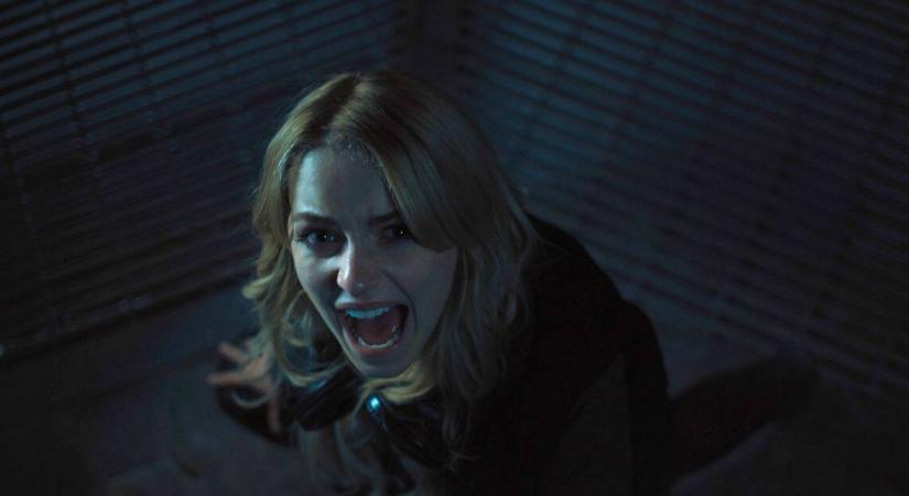 Már 900 millió dollár felett az új sikerfilm, de egy friss horror is félelmetesen nagyot ment!