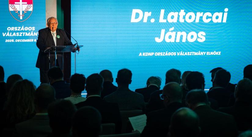 Dr. Latorcai János: A „Közösségben a jövőért” politikai nyilatkozattal feladataink egyértelművé válnak
