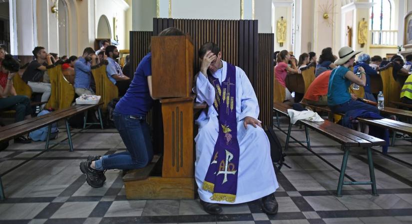 Lehetséges-e a gyónási titok feladására kényszeríteni a papságot?