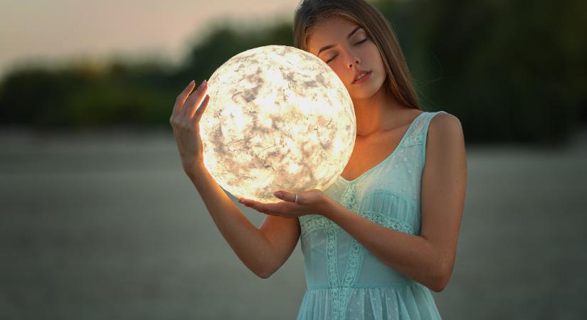 Heti Holdhoroszkóp 2025. december 8-14.: a fogyó Hold segít a rendszerezésben, tisztulásban, elengedésben…