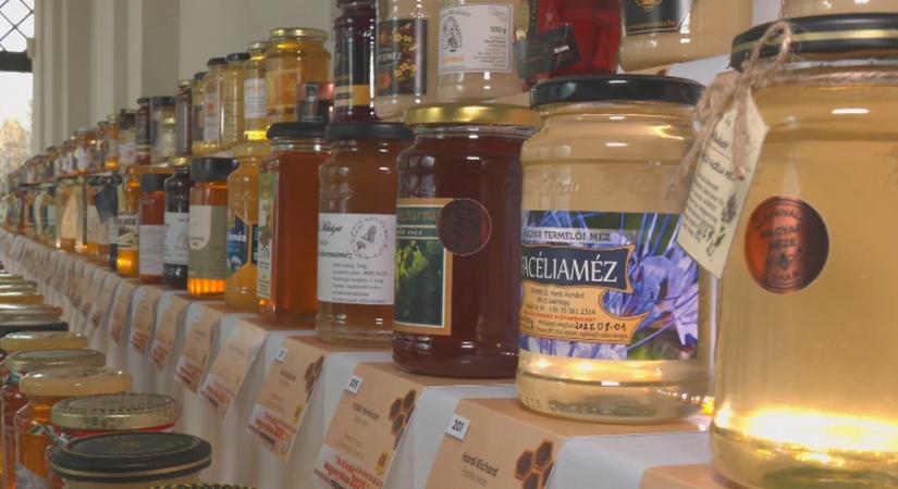 Átadták az Év kiváló magyar méze verseny díjait
