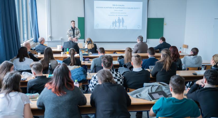 Tudományos és Művészeti Diákköri Konferencián mérették meg magukat a SZE tehetséges hallgatói