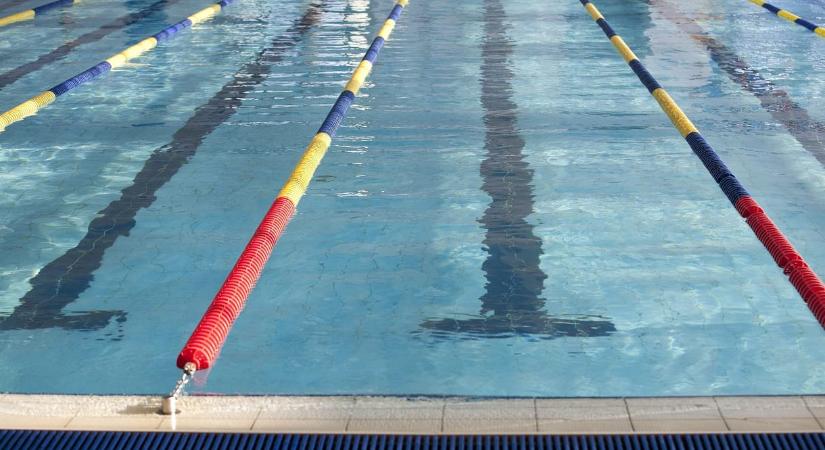 Kis híján megfulladt egy hároméves gyerek a KSC úszásoktatásán