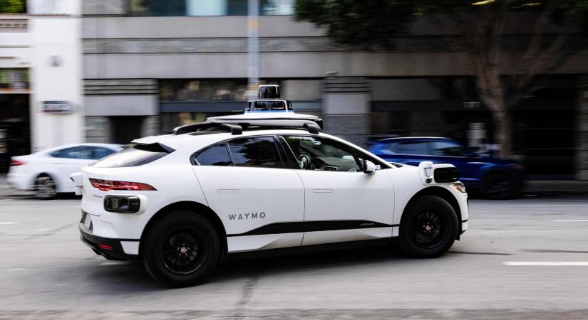 Ismt visszahvjk a Waymo robottaxikat, mert nem biztonsgosak