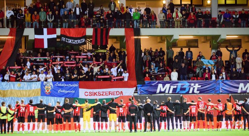 Újabb provokáció a Csíkszereda meccsén, magyar zászló bánta a román szurkolók tettét - videó