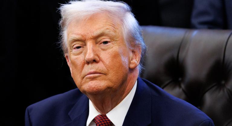 A demokrata katonai szakértő szerint a Trump-kormányzat háborús bűnt követett el