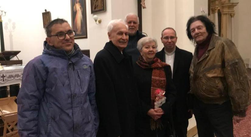 Adventi ráhangoló a templomban