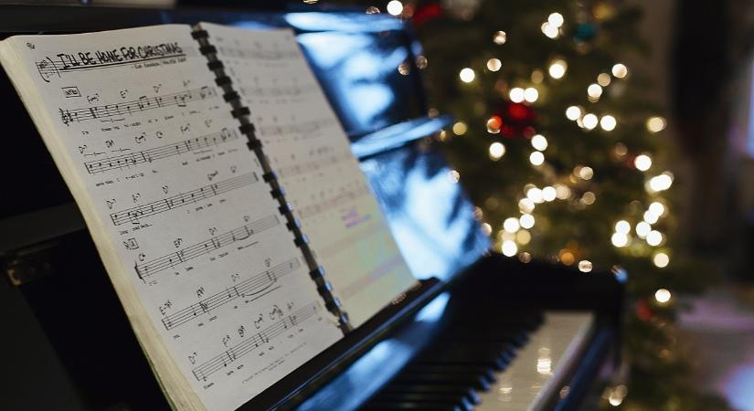 Életveszélyesek lehetnek az ártatlan karácsonyi dalok, főleg, ha a kocsiban ezeket hallgatjuk