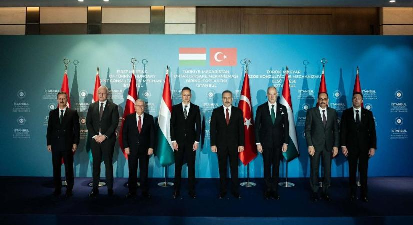 Fontos megállapodásokat jelentett be Szijjártó Péter