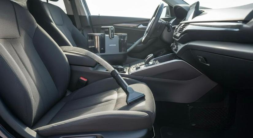 Egy segítőtárs a tiszta, allergénektől mentes otthonhoz Bemutatjuk az AERIUM R1600 Clean Professional szőnyegtisztítót