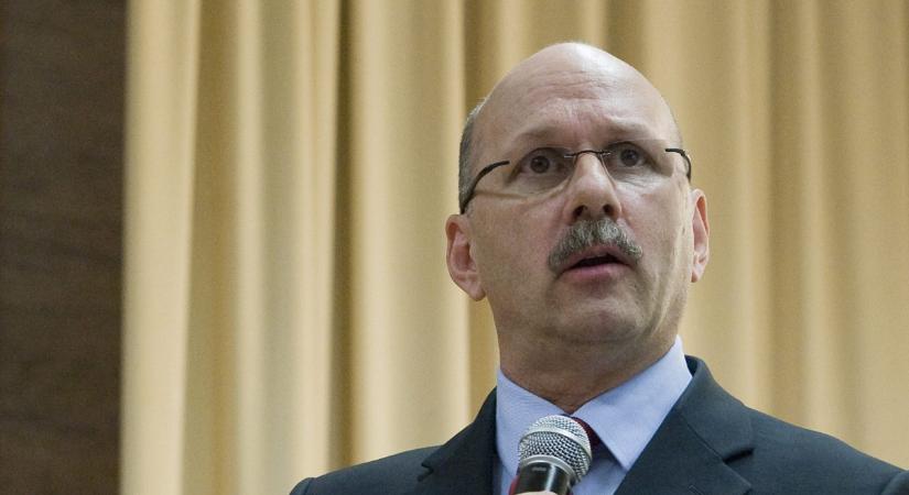 Hack Péter az államfő akadályoztatásáról: a módosítással joghézagot orvosolnának, de komoly viták várhatók