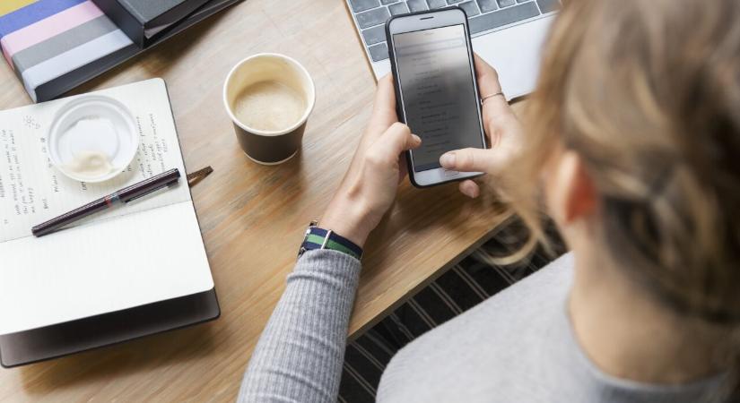 Álláskeresés zsebből: az okostelefon már munkát is biztosít!