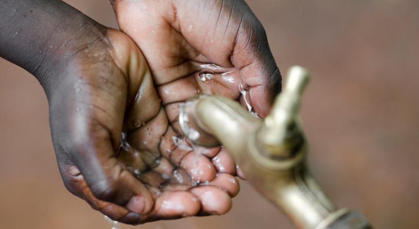 Az évezred járványa tombol Afrikában: kétezerre nőtt a halálos áldozatok száma