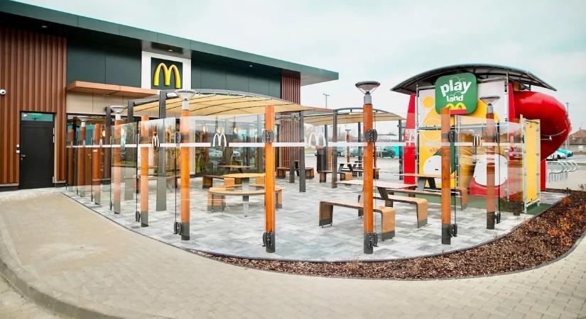 Közel 700 éves, Kossuth fontos beszédet mondott ott, és most éttermet nyitott a McDonald's – kitalálja, hol járunk?