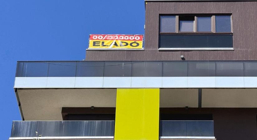 Mi történik itt? Tombolnak és szétveti az ideg a huhogókat – csökkennek az ingatlanárak és még ki sem szórták az „olcsósított" új lakásokat