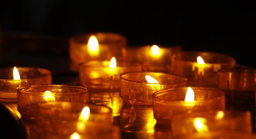 Halottszemle: ezt a hírt kapták a budapesti szórakozóhelyen elhunyt fiatal szülei