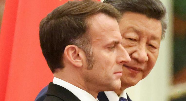 Macron az USA-hoz hasonló vámokat vetne ki Kínára