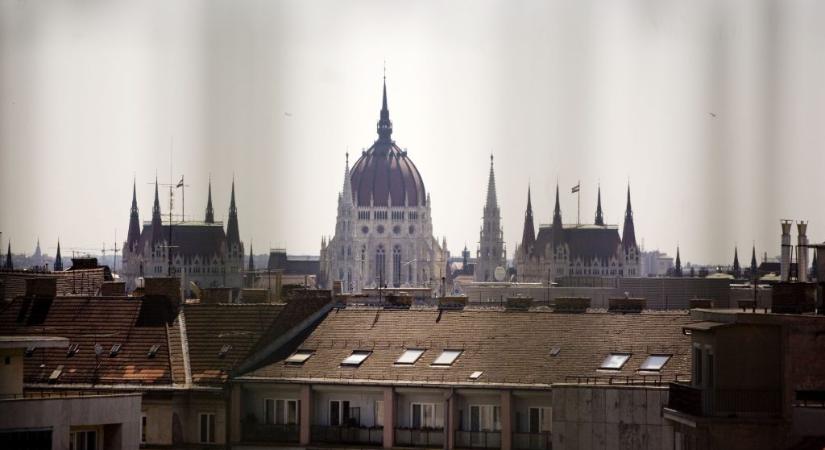 Jelentettek Nagy Mártonék: súlyos mínuszba került a költségvetés