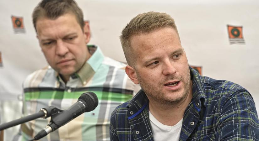 A kormány szerint Bohár Dánielt a Megafon fizette be, hogy Orbánnal együtt repülhessen Isztambulba