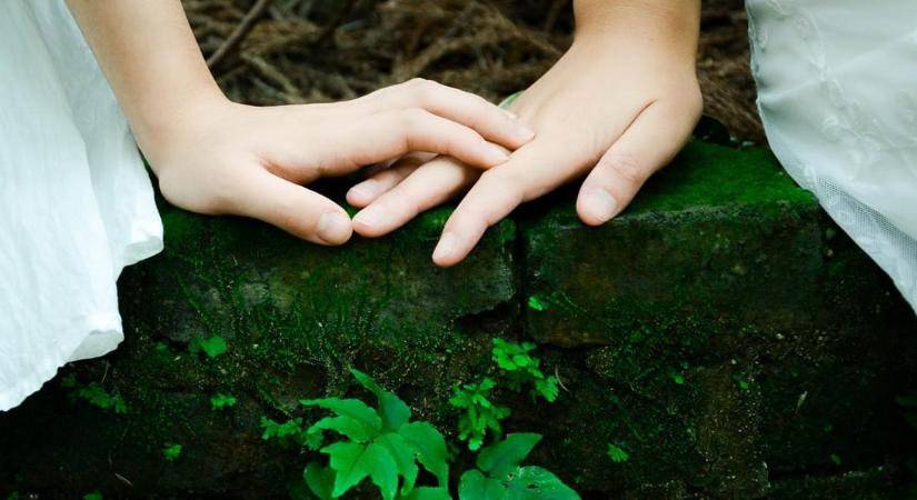 Kijelzővé alakították az emberi bőrt, érintéssel lehet üzenetet küldeni